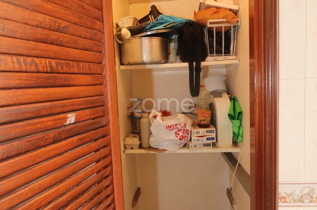 Apartamento T2 para Venda em Venteira Foto 18