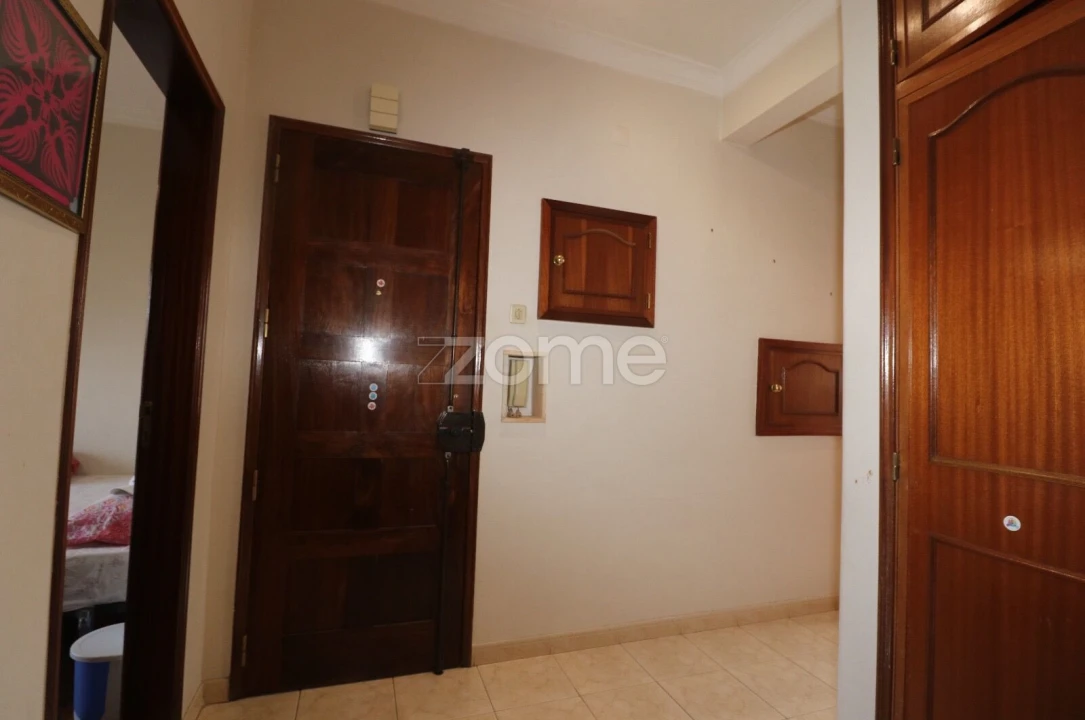 Apartamento T2 para Venda em Venteira Foto 6