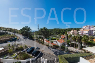 Moradia T4 para Venda em Carvoeira