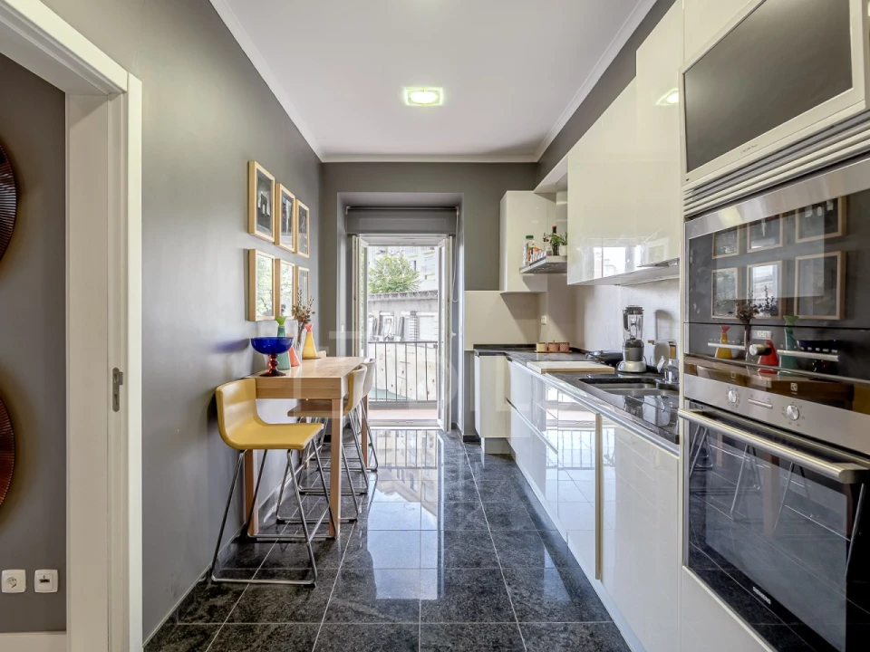 Apartamento T3 para Venda em Santo António Foto 4