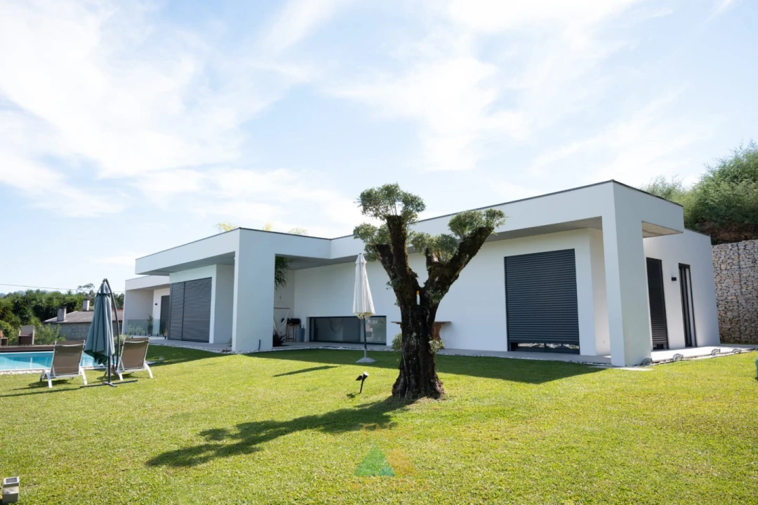 Moradia T4 para Venda em São Pedro de Arcos Foto 1
