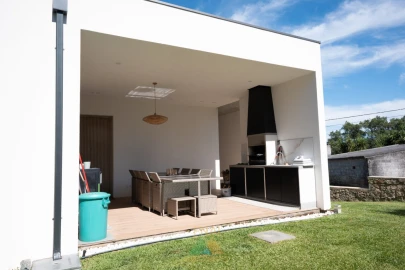 Moradia T4 para Venda em São Pedro de Arcos