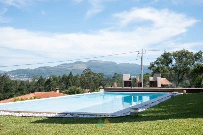 Moradia T4 para Venda em São Pedro de Arcos