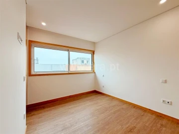 Apartamento T1 para Venda em Oliveira do Douro
