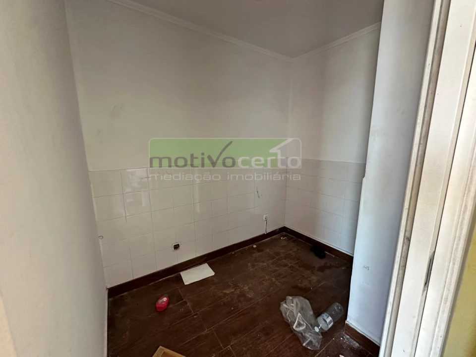 Prédio para Venda em Campolide Foto 5