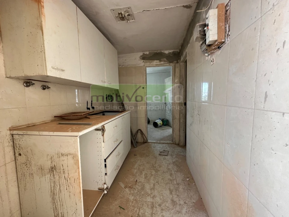 Prédio para Venda em Campolide Foto 8
