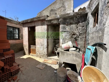 Prédio para Venda em Campolide