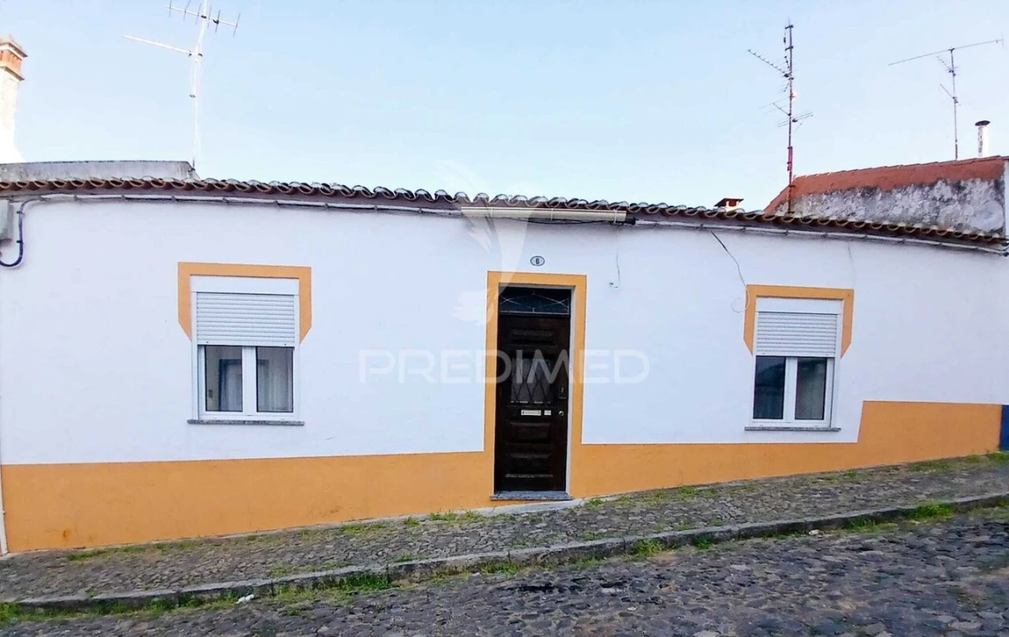Moradia T4 para Venda em Beja (Salvador e Santa Maria da Feira) Foto 1