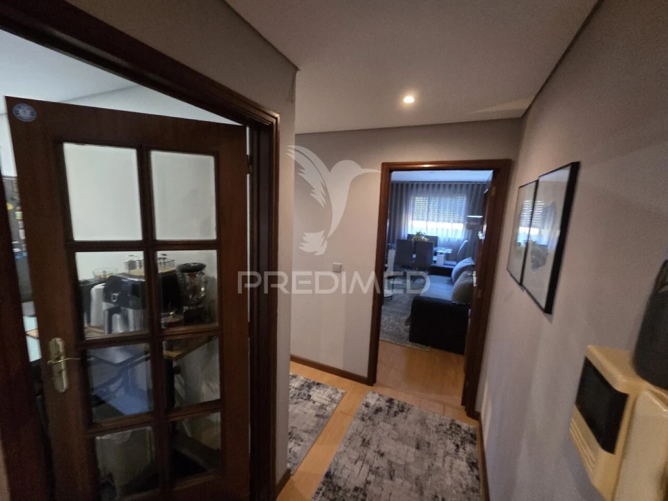 Apartamento T2 para Venda em Oliveira do Douro Foto 8