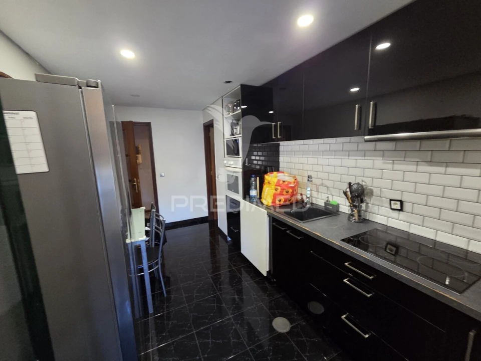 Apartamento T2 para Venda em Oliveira do Douro Foto 7