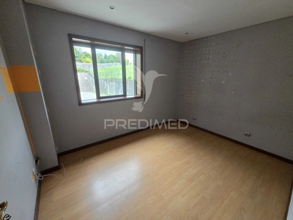 Apartamento T2 para Venda em Oliveira do Douro Foto 12