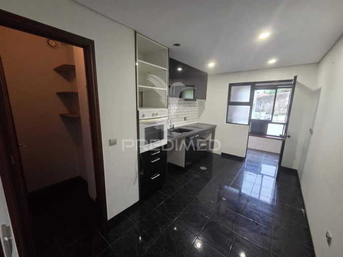 Apartamento T2 para Venda em Oliveira do Douro Foto 5