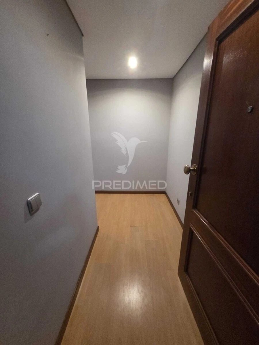 Apartamento T2 para Venda em Oliveira do Douro Foto 15