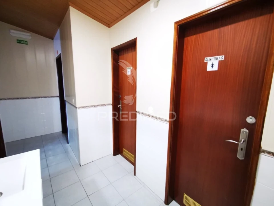 Loja para Venda em Carregueiros Foto 20