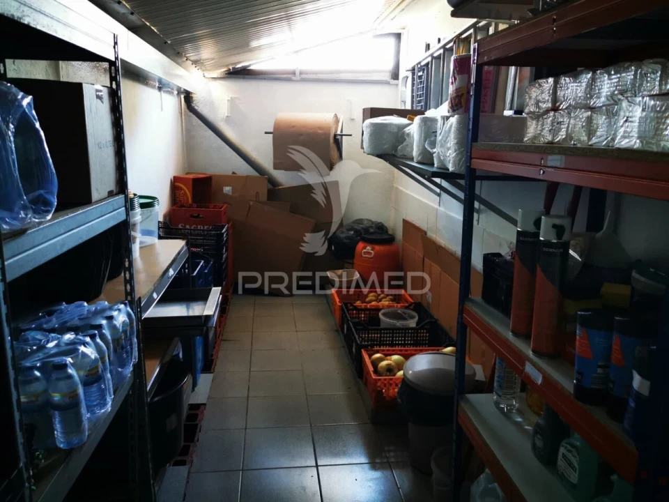 Loja para Venda em Carregueiros Foto 16