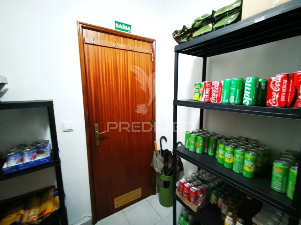 Loja para Venda em Carregueiros Foto 17