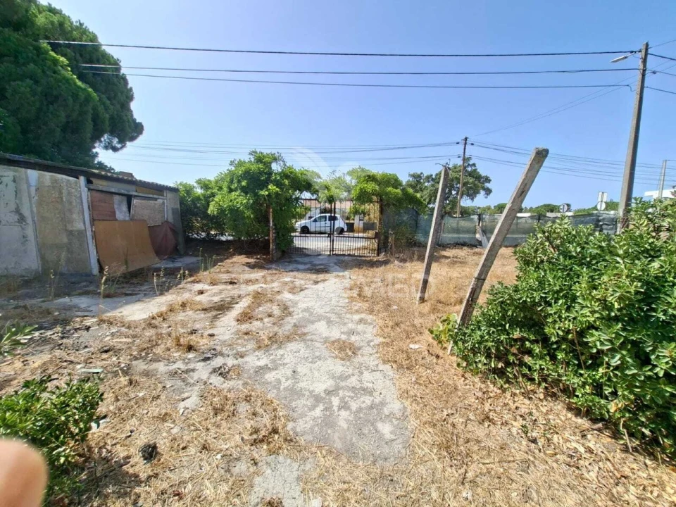 Terreno para Venda em Moita Foto 24