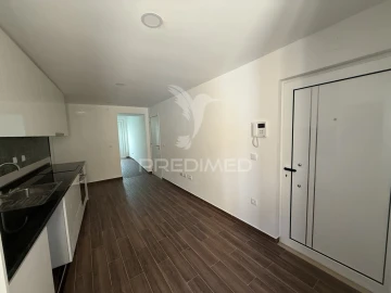 Apartamento T1 para Venda em Alcanena e Vila Moreira