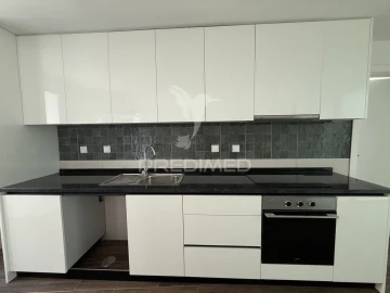 Apartamento T1 para Venda em Alcanena e Vila Moreira