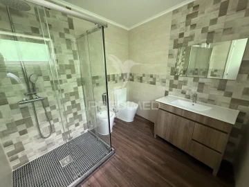 Apartamento T1 para Venda em Alcanena e Vila Moreira
