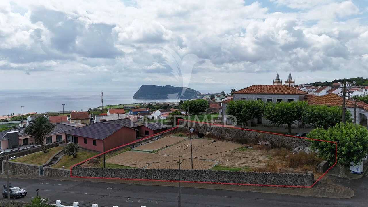 Terreno para Venda em Ribeirinha Foto 3
