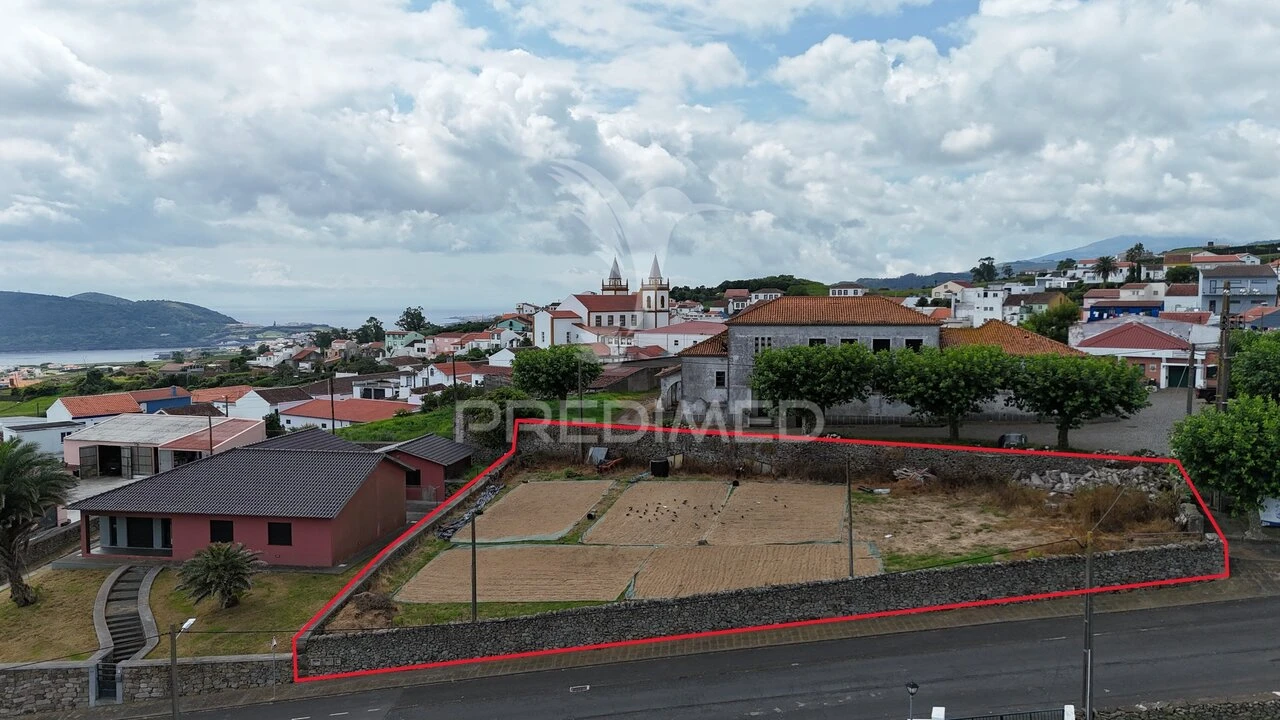 Terreno para Venda em Ribeirinha Foto 2