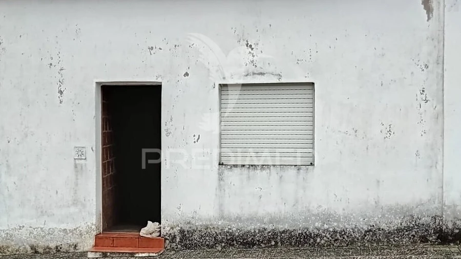Moradia T2 para Venda em Santa Barbara de Padrões