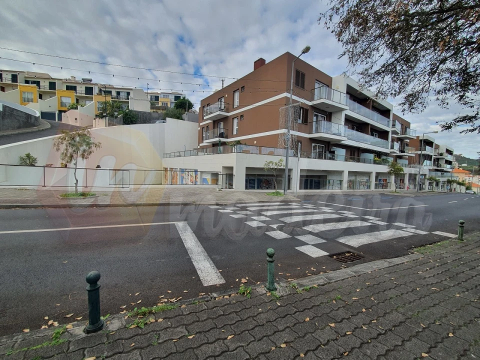 Armazém para Arrendamento em Caniço Foto 3