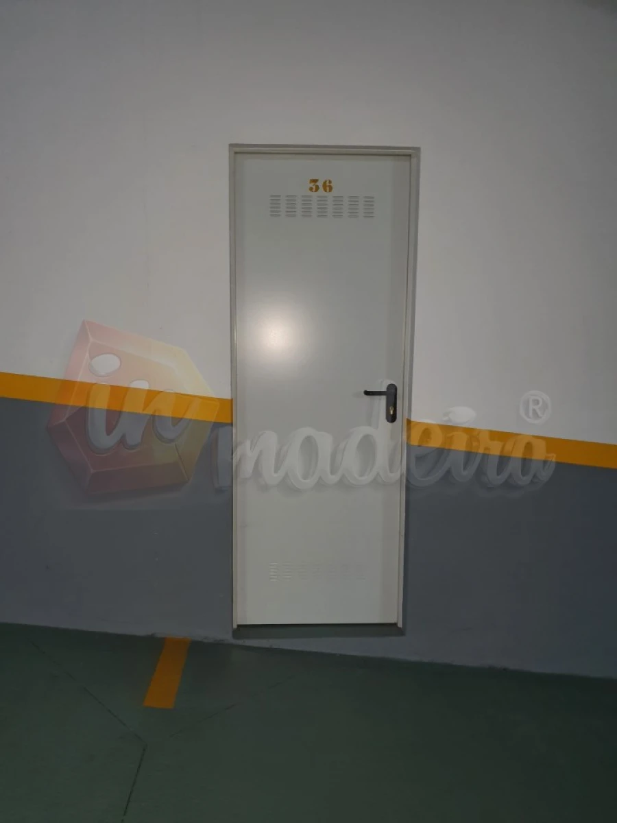 Armazém para Arrendamento em Caniço Foto 8