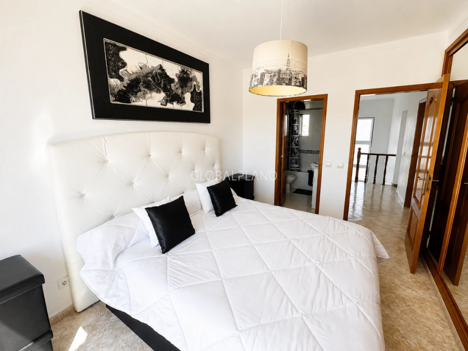 Apartamento T2 para Venda em Alvor Foto 8