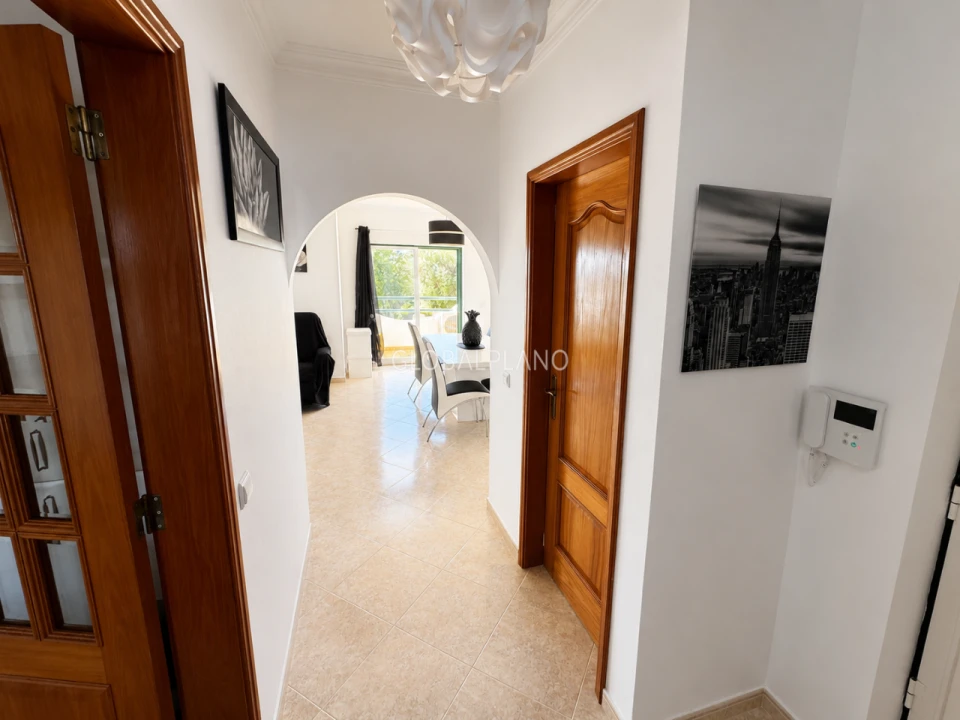 Apartamento T2 para Venda em Alvor Foto 6
