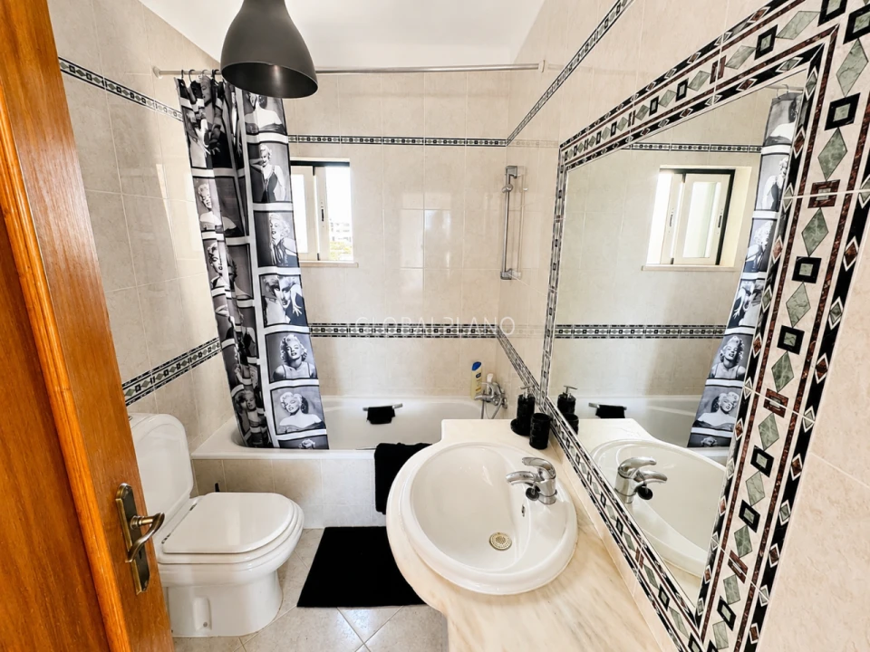 Apartamento T2 para Venda em Alvor Foto 10