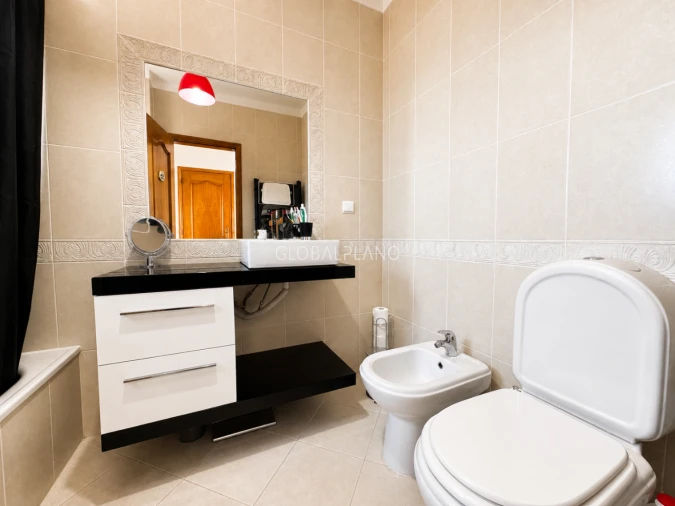 Apartamento T2 para Venda em Alvor Foto 14