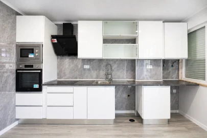 Apartamento T2 para Venda em Oeiras e São Julião da Barra, Paço de Arcos e Caxias