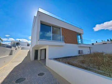 Moradia T3 para Venda em Estômbar e Parchal