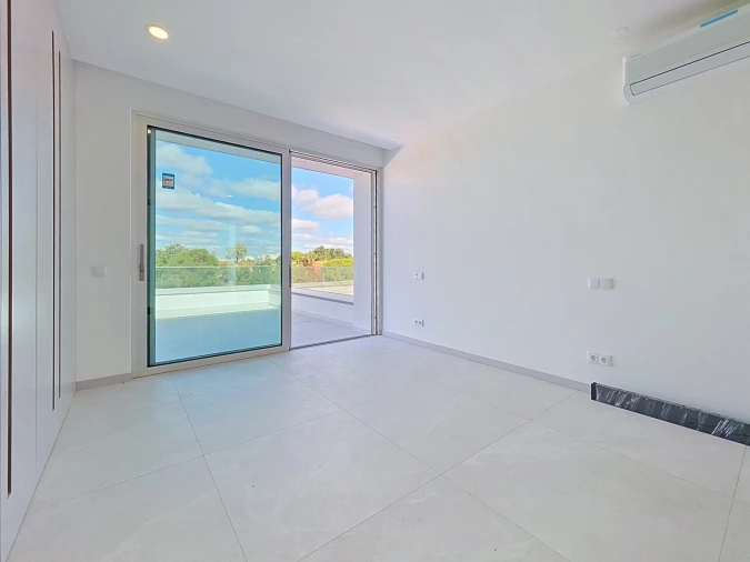 Moradia T3 para Venda em Estômbar e Parchal Foto 29