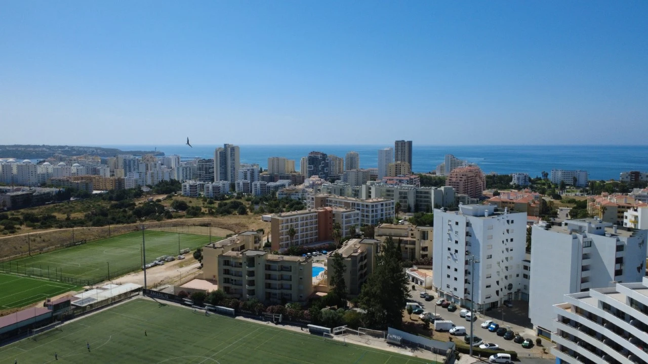 Apartamento T2 para Venda em Portimão Foto 1