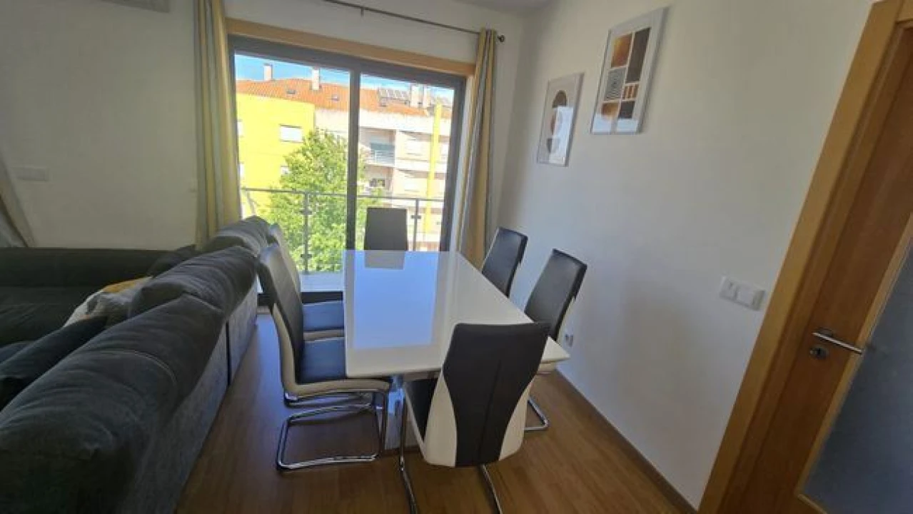 Apartamento T3 para Arrendamento em Vila Nova da Barquinha Foto 19