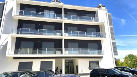 Apartamento T3 para Arrendamento em Vila Nova da Barquinha