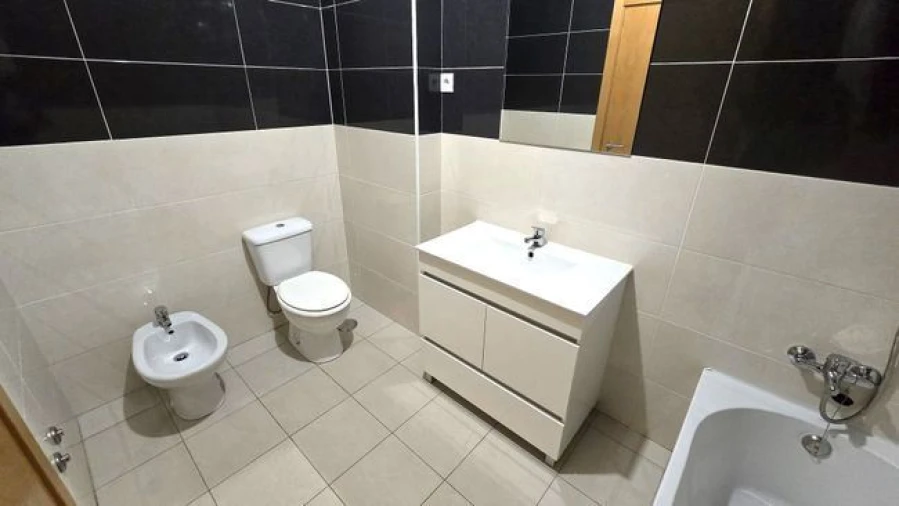Apartamento T3 para Arrendamento em Vila Nova da Barquinha Foto 12
