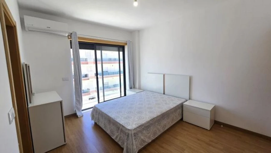 Apartamento T3 para Arrendamento em Vila Nova da Barquinha Foto 14
