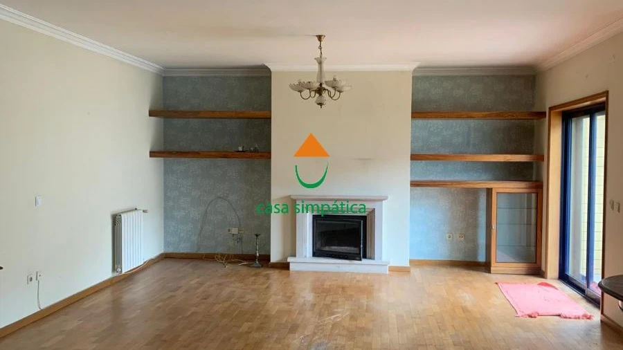 Apartamento T3 para Arrendamento em Gondomar (São Cosme), Valbom e Jovim