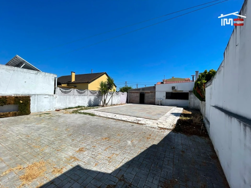 Loja para Venda em Sarilhos Grandes Foto 30