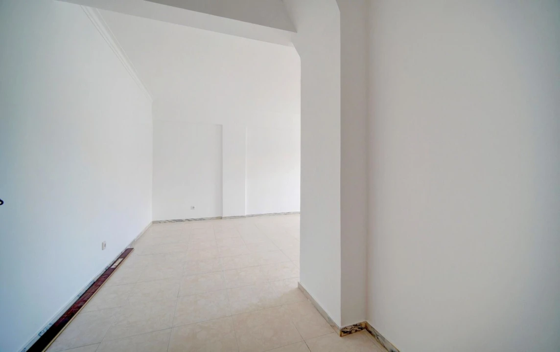Apartamento T3 para Venda em Rio de Mouro Foto 2