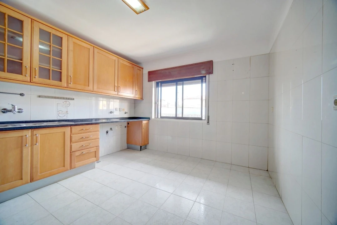 Apartamento T3 para Venda em Rio de Mouro Foto 5