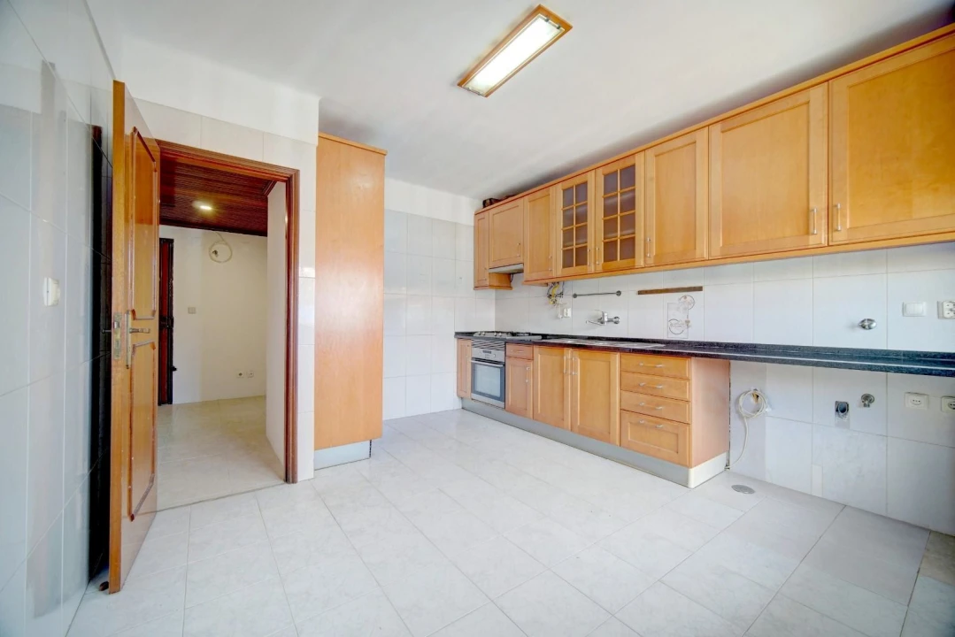 Apartamento T3 para Venda em Rio de Mouro Foto 6