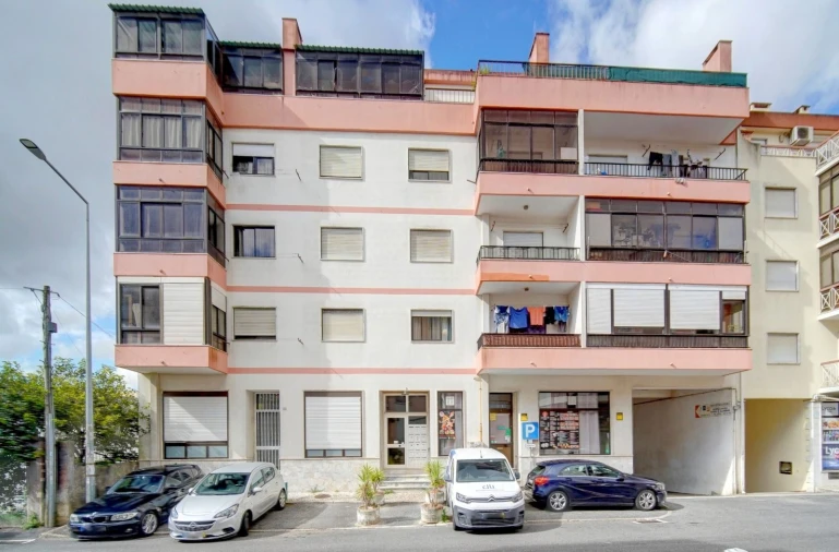 Apartamento T3 para Venda em Rio de Mouro Foto 10