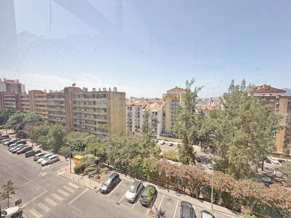 Apartamento T3 para Venda em Algueirão-Mem Martins Foto 3