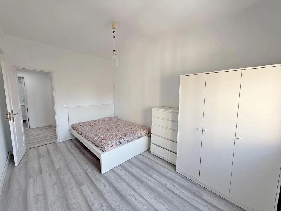 Apartamento T3 para Venda em Algueirão-Mem Martins Foto 9