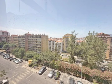 Apartamento T3 para Venda em Algueirão-Mem Martins